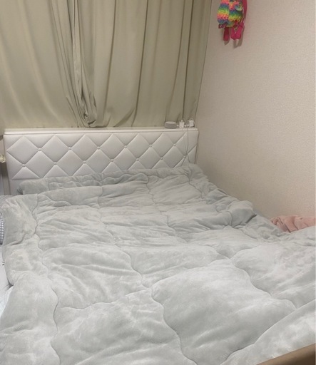 ダブルベッド✳︎マットレスセット✳︎コンセント２つ付き