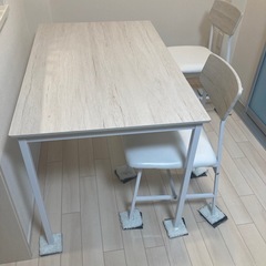 ニトリ　食卓テーブル