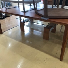 【軽トラック貸出サービス有】karimoku ダイニングテーブル DT8416 天然木　ブラウンの画像