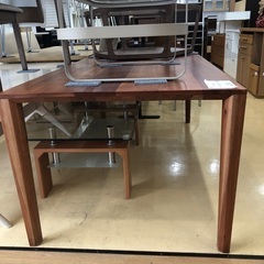 【軽トラック貸出サービス有】karimoku ダイニングテーブル DT8416 天然木　ブラウンの画像