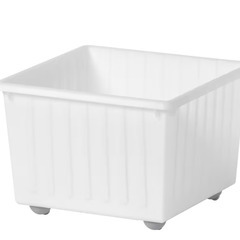【差し上げます】IKEA 収納クレート キャスター付き　蓋あり4個の画像