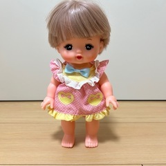 メルちゃん　髪の毛を濡らすと色が変わる