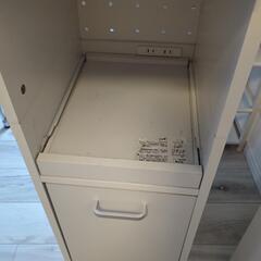 ホワイト コンパクト食器棚の画像