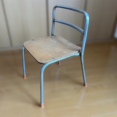 アンティーク園児椅子の画像