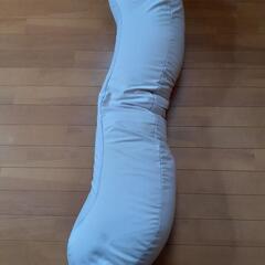 【Yogibo抱き枕】 Long Moon Pillow ダークグレーの画像
