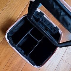 鏡つきメイクボックス　ポーチ付きの画像