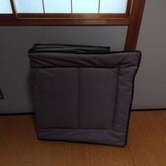 折りたたみベッドの画像