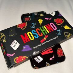 MOSCHINO　アイシャドウの画像