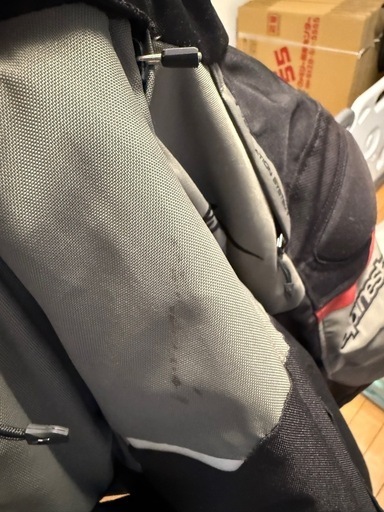 Alpinestars バイクジャケット (Mサイズ) + バックプロテクター付き、中古