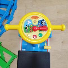 定価¥18000！美品！電動機関車トーマスの画像