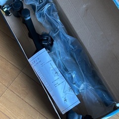 未使用モニターアームスタンドの画像