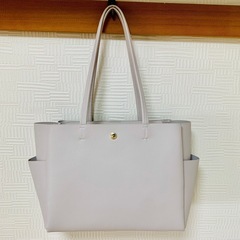 【軽量/A4サイズ対応】合皮A4トートバッグ【美品】の画像