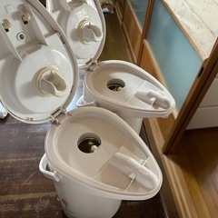 保温ポット2台の画像