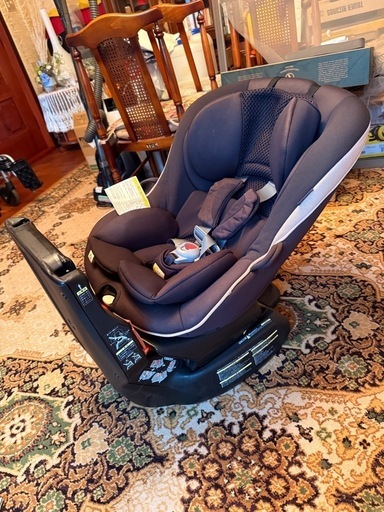 Combi ゼウスターン ラグジュア ZW チャイルドシート