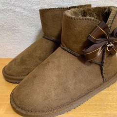 【新品】ムートンブーツ21センチの画像