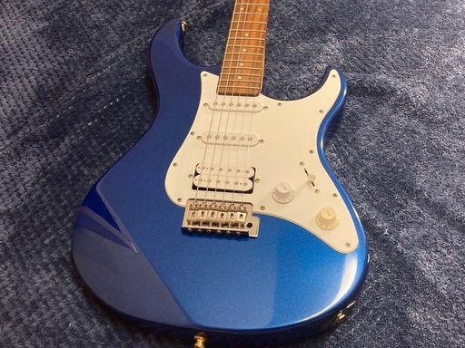 YAMAHA PACIFICA 012 エレキギター