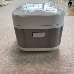 お取引中★Haier 3合炊き炊飯器★の画像