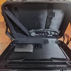 TRDアタッシュケースの画像