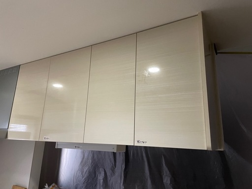 キッチン吊り戸棚