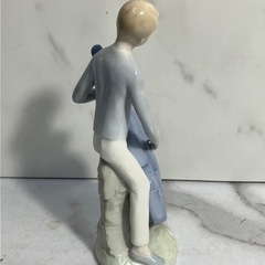 ☆値下げ☆A2503-535 陶器人形 コントラバス 少年 汚れありの画像