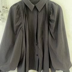 GRL ボウタイ付きボリュームスリーブブラウスの画像