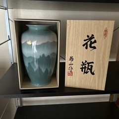新品花瓶の画像