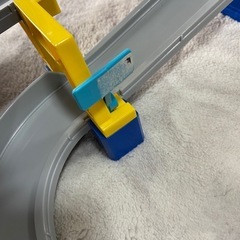 箱有トミカアクション高速どうろの画像