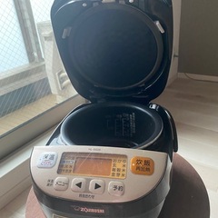 炊飯器の画像