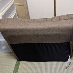 ニトリ 座椅子 つながるワイドポケットコイル座イスの画像
