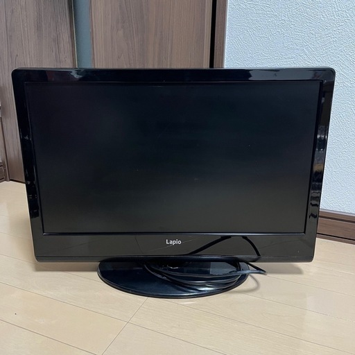 テレビ 22型