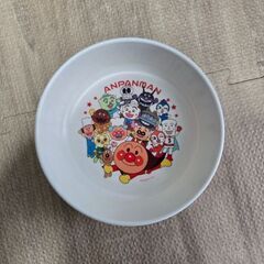 7/19値下げ　アンパンマン食器セット　プラスチック、電子レンジ可の画像
