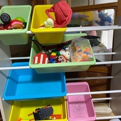 おもちゃ箱