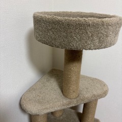 中古キャットタワーの画像
