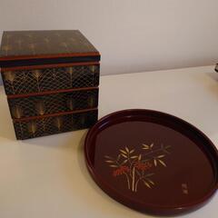 丸盆とお重の画像