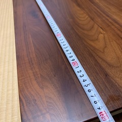 ダイニングテーブルの画像
