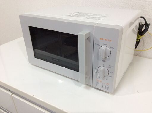 JT10262【Comfee/コンフィー 電子レンジ】美品 2021年製 CFM-BM173-5 家電 キッチン ターンテーブル 横開き