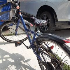 子供用自転車二輪　ヘルメット付きの画像