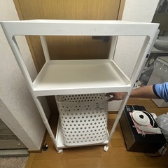 ニトリ ウッドテーブルワゴン・ランドリーラック(バケツ付き)  2つセットの画像