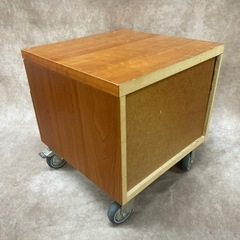 中古品 キャビネット チェスト 2段 キャスター付き 木製 引き出し 中古家具の画像