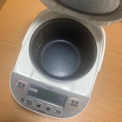 象印　３合炊飯器の画像