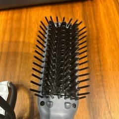サロニア　アイロンブラシ
の画像