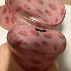 ピンク　苺柄長靴　15㎝の画像