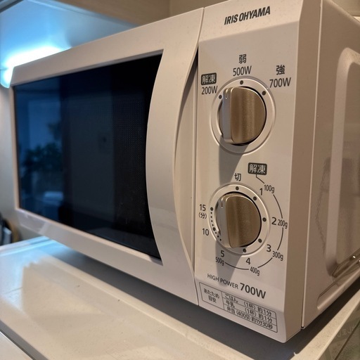 美品 2021年製 電子レンジ　IRIS IMB-F184-5-WPG