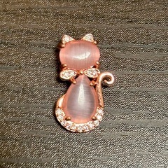 猫　ピンク　ペンダントトップ　パーツ　ハンドメイド