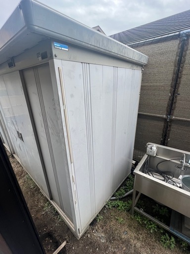 【決まりました】物置　イナバ物置