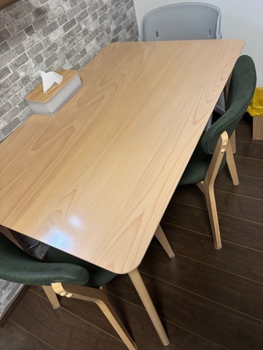 ダイニングテーブル　4点セット　取引中