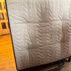 無料でどうぞ ＊ ATEX 折りたたみベッド