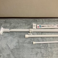 突っ張り棒4本　配線カバーの画像