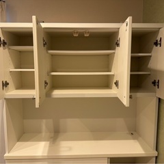 食器棚の画像