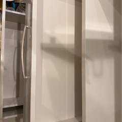 食器棚の画像